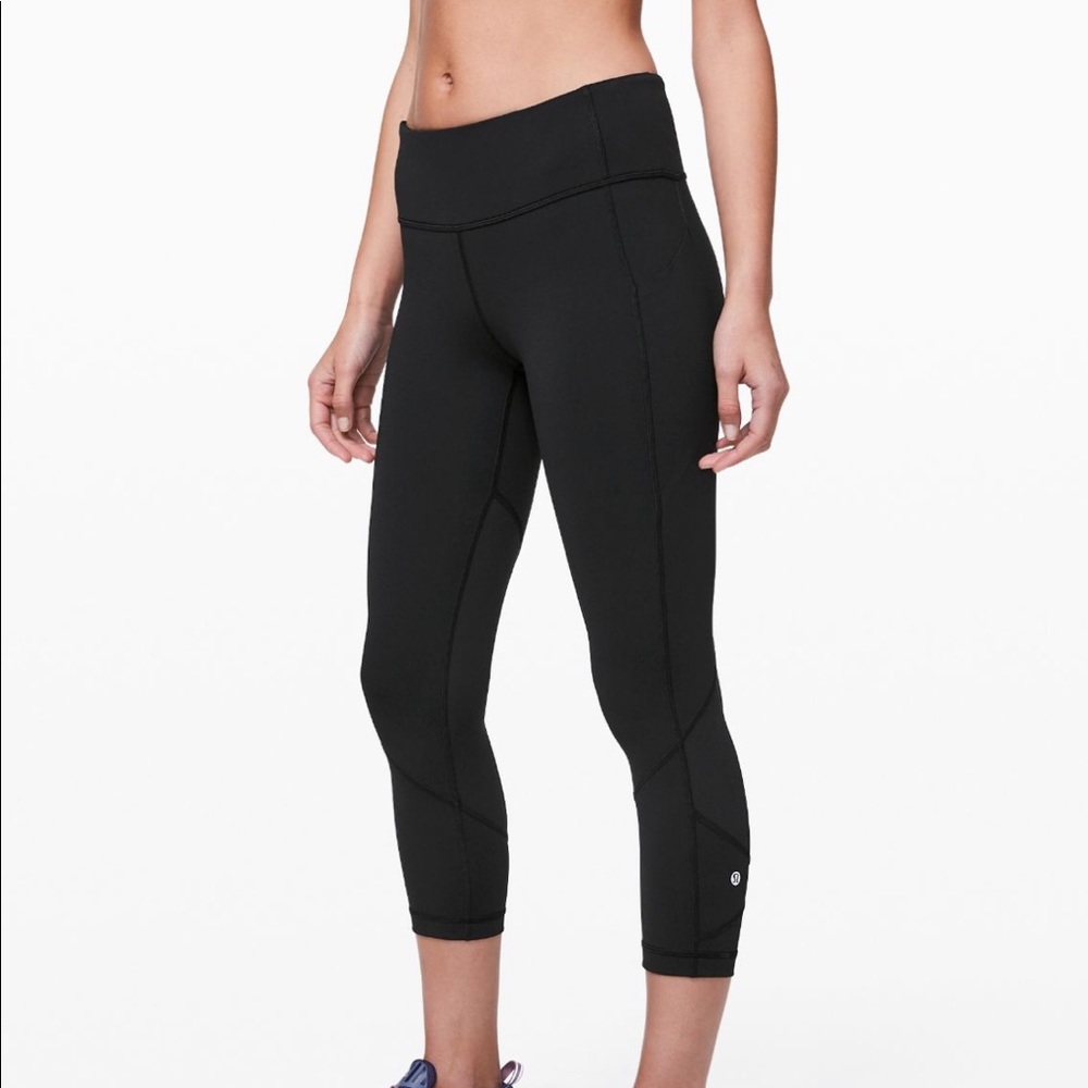 Black lululemon pace rival cropped leggings size 4
